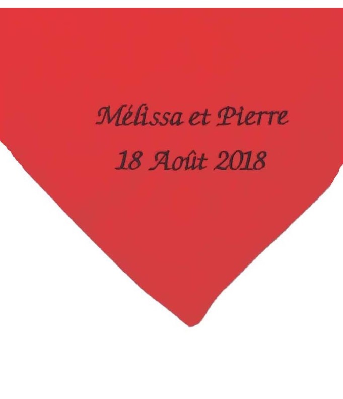 Bandana féria rouge personnalisé par broderie