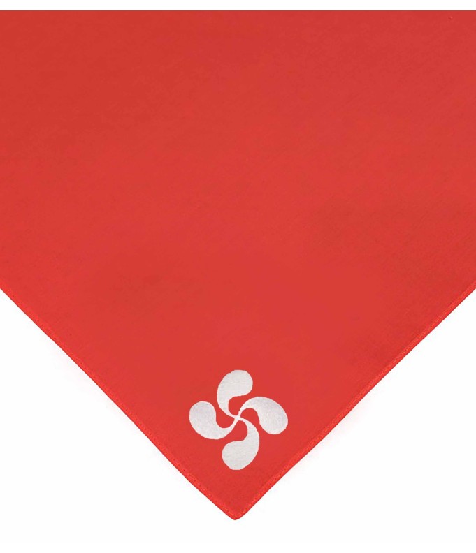 Foulard rouge croix basque brodé personnalisé