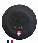 Béret savoyard noir fabriqué à Bayonne et personnalisé à Osses