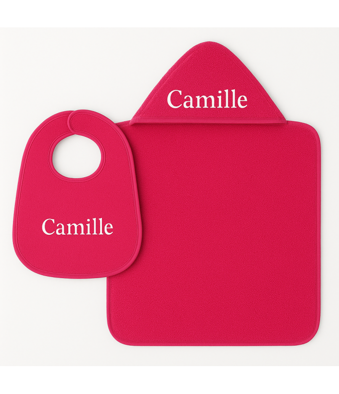 Cadeau naissance: maxi cape et bavoir...