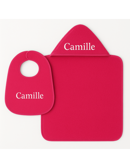 Cadeau naissance: maxi cape et bavoir personnalisés
