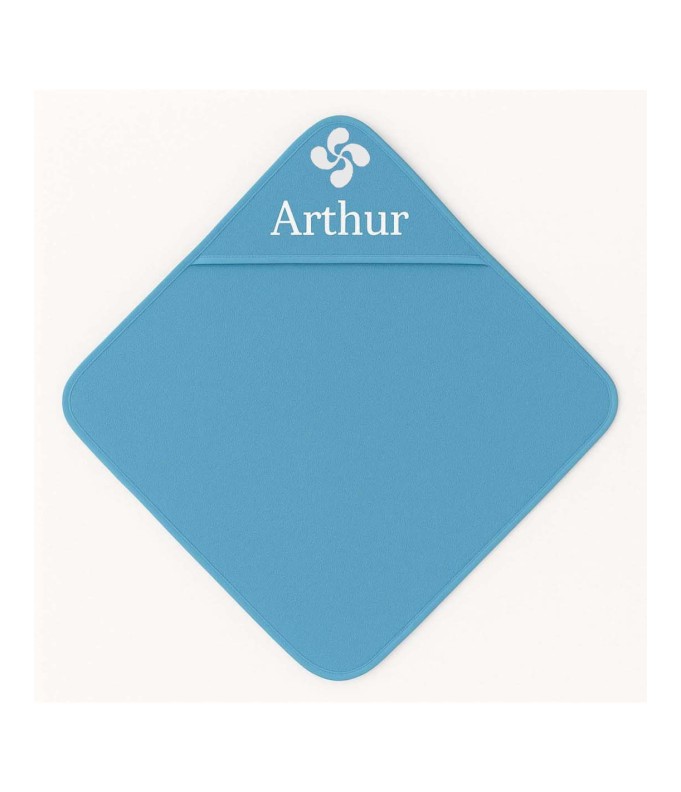 Cape de bain personnalisée avec motif croix basque