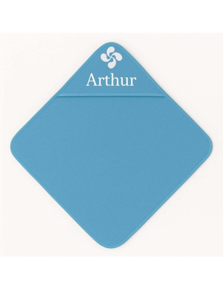 Cape de bain personnalisée avec motif croix basque